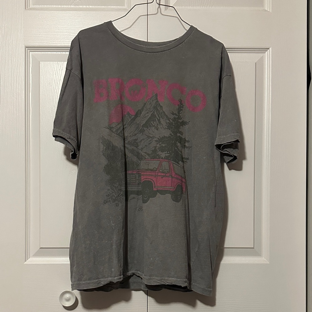 Ford Bronco Graphic Tee in Charcoal and Pink